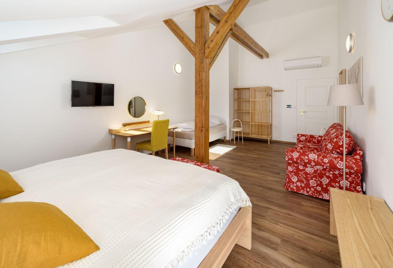 Unesco Prague Apartments Eksteriør billede