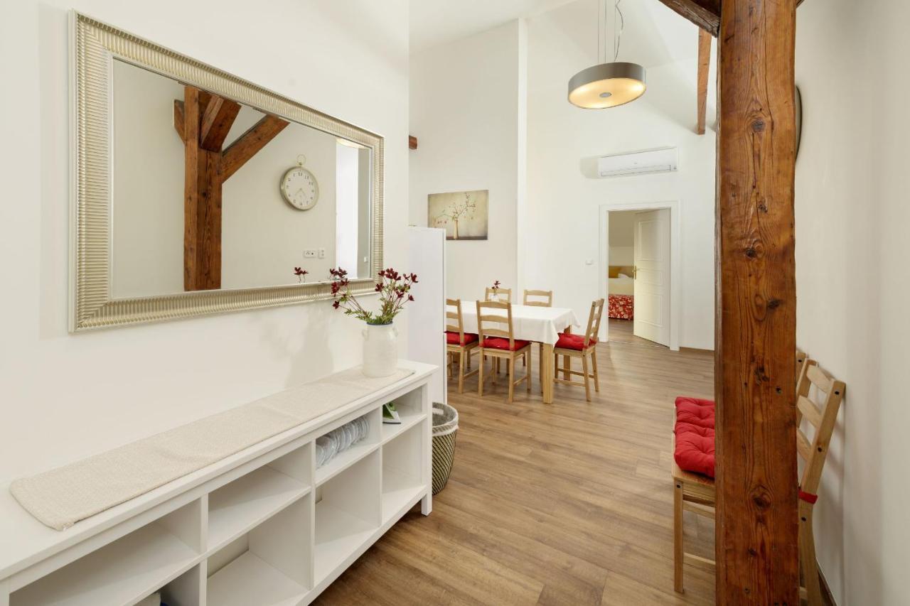 Unesco Prague Apartments Eksteriør billede
