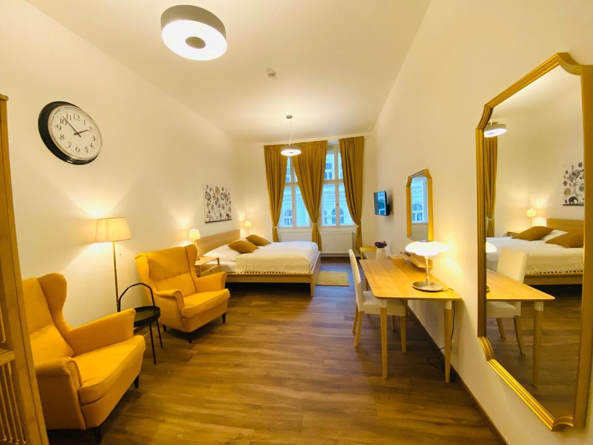 Unesco Prague Apartments Eksteriør billede